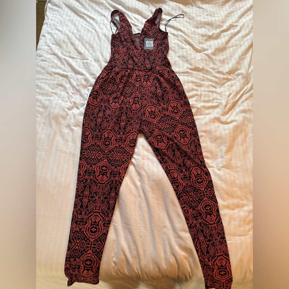 Stylish Black and Red Patterned Jumpsuit